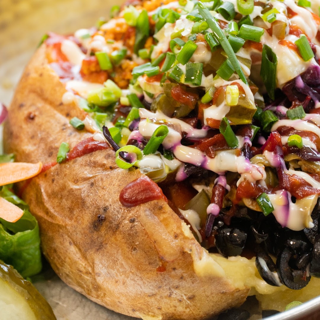 Pot & Bun - Kumpir, Kumru & Salad Bar · Photos 1